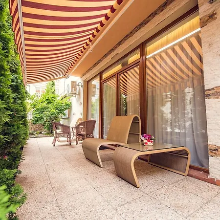 Appartement Herastrau Own Garden Apt