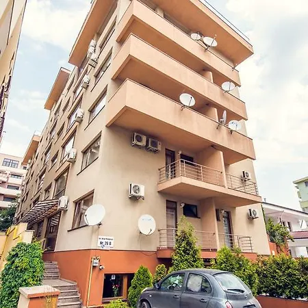 Appartement Herastrau Own Garden Apt
